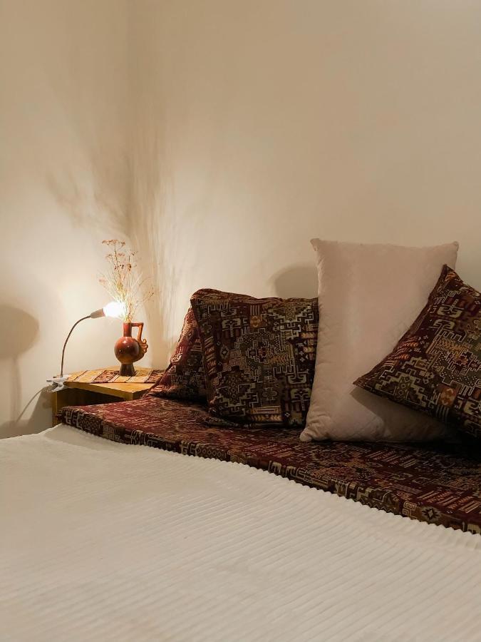 Bjnihouse, Guest House Bagian luar foto