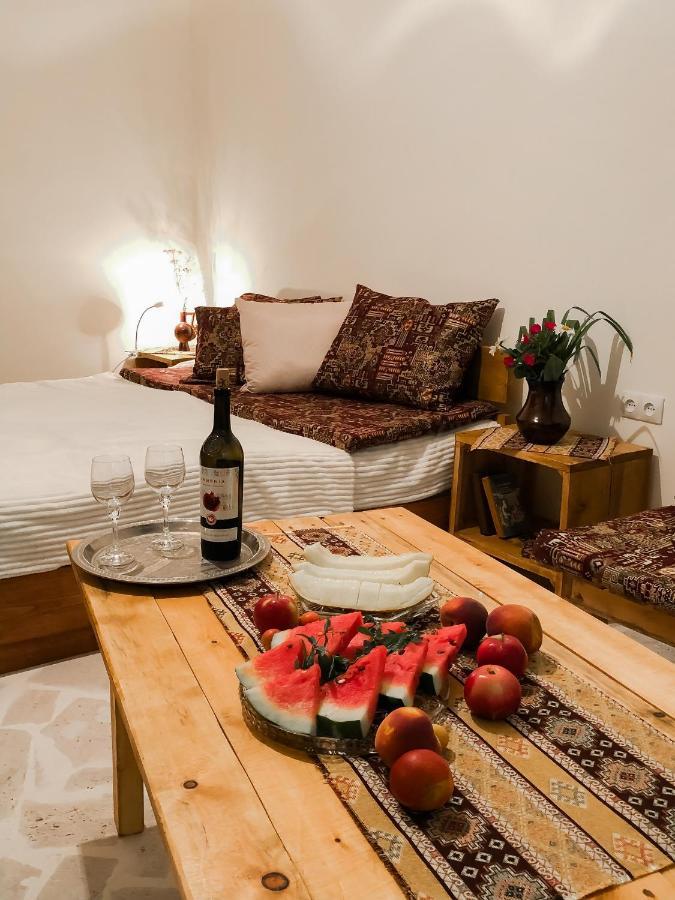 Bjnihouse, Guest House Bagian luar foto