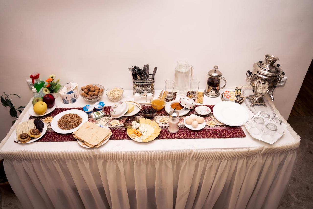 Bjnihouse, Guest House Bagian luar foto